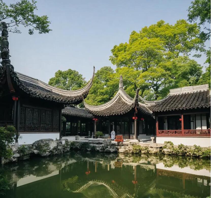 信阳师河牵手建筑有限公司